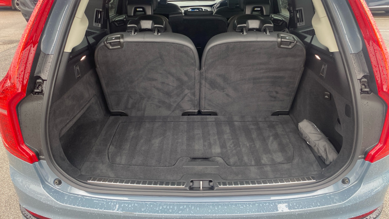 Volvo XC90 2.0 B5P [250] Plus Dark 5dr AWD Geartronic Petrol Estate